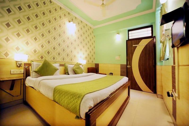 Hotel Golden Heritage Deluxe Jaipur Ngoại thất bức ảnh