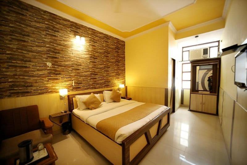 Hotel Golden Heritage Deluxe Jaipur Ngoại thất bức ảnh