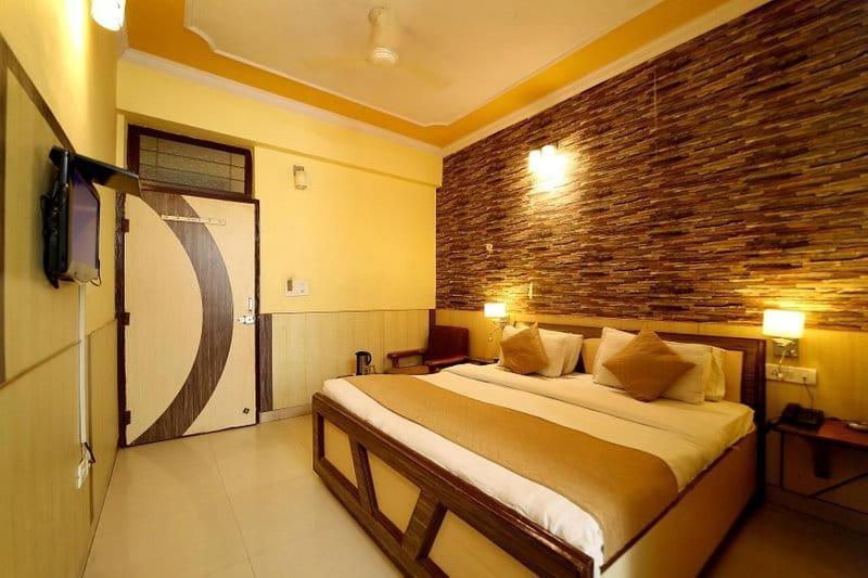 Hotel Golden Heritage Deluxe Jaipur Ngoại thất bức ảnh
