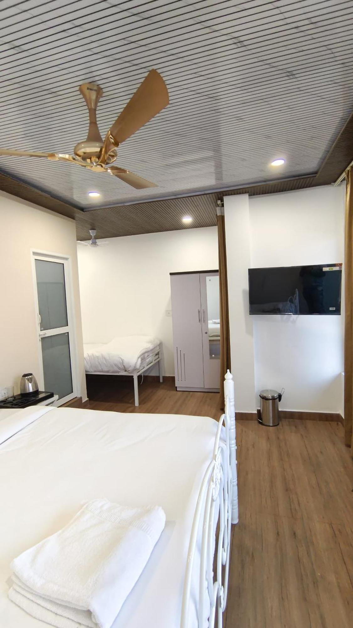 Hotel Golden Heritage Deluxe Jaipur Ngoại thất bức ảnh